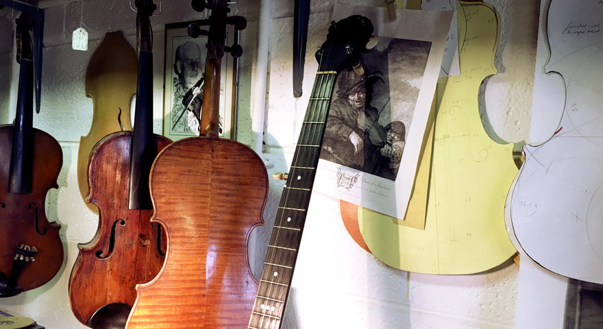 seven-stories-of-creativity-michiel-dehoog-the-violinmaker_0088_880x480