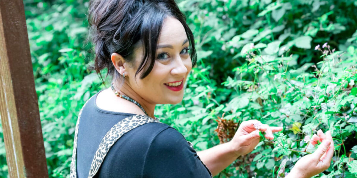 Women Walk the City: Foraging with FeeBee Foran