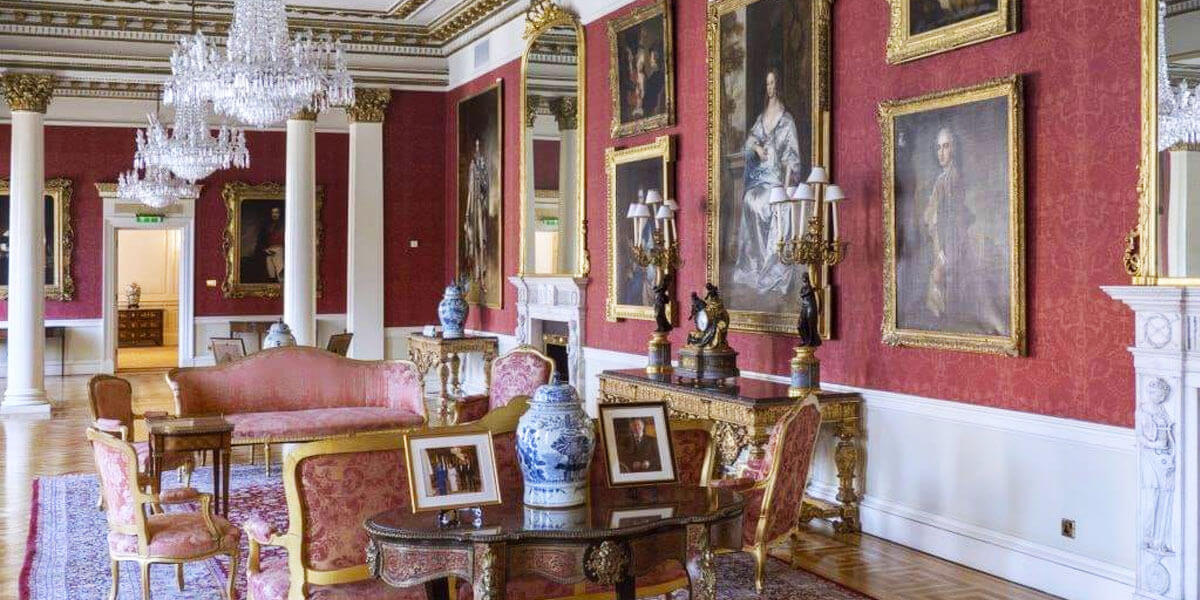 Dublin Castle Family Tour