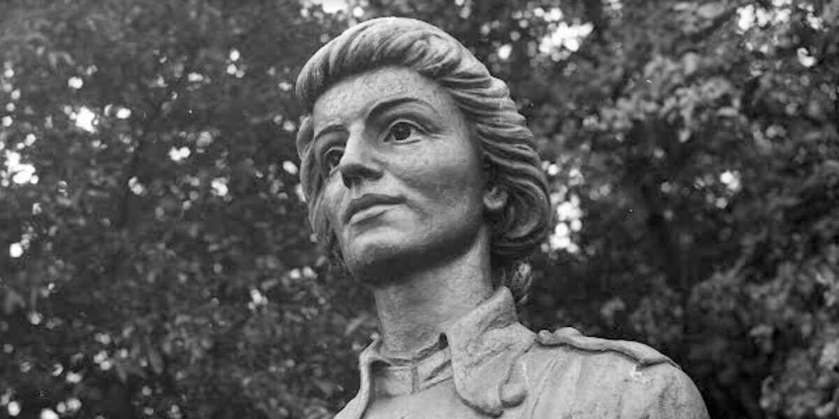 Mondays at the Mess: ‘The Letters of Constance Markievicz’ with Lindie Naughton